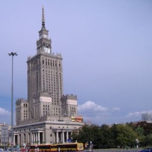 Varşova: Küllerinden Yeniden Doğan Şehir - Varşova Gezi Rehberi