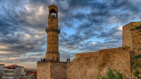 Niğde Gezi Rehberi - Saat Kulesi
