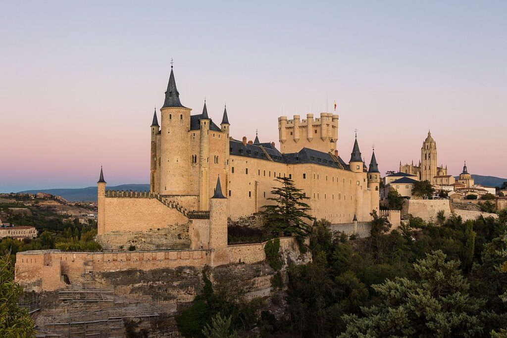 Kalesi İle Disney'e İlham Veren Şehir - Segovia Gezi Rehberi