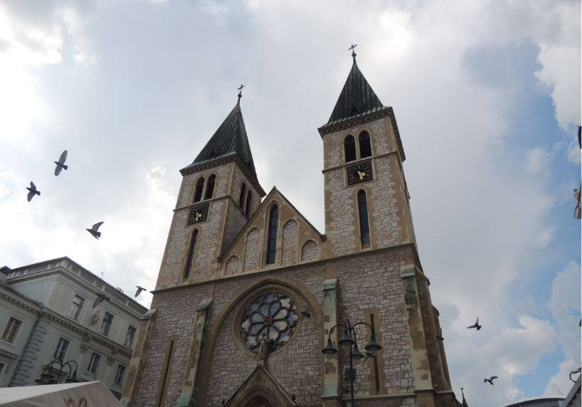 Saraybosna Katedrali - Saraybosna Gezi Rehberi