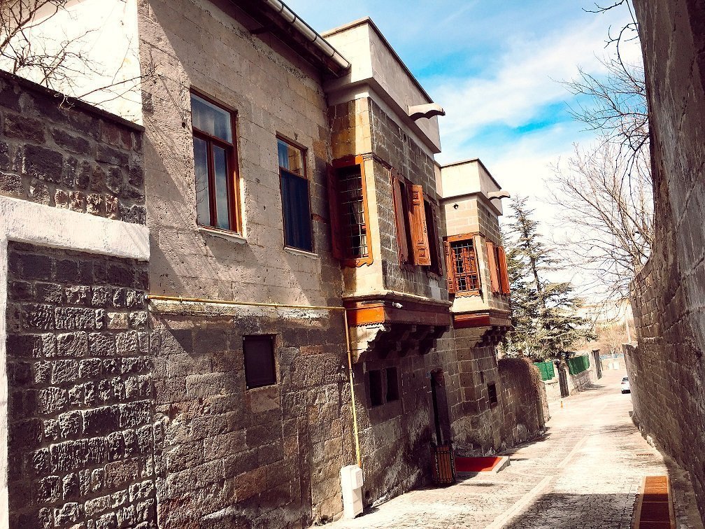 Kayseri Gezi Rehberi - Yaz / Kış Gezilesi Şehir Yaman Dede Kültür Ve Sanat Evi