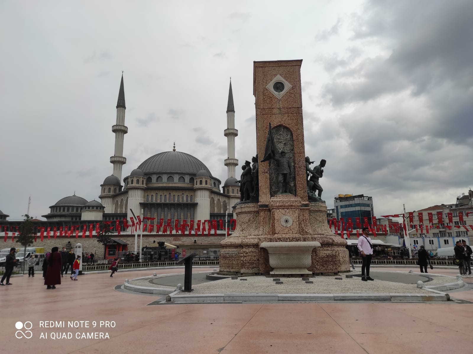 İstiklal Caddesi Gezi Rehberi