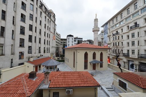 İstiklal Caddesi Gezi Rehberi | Taksim - Beyoğlu'da Görülmesi Gereken 9 Mekan