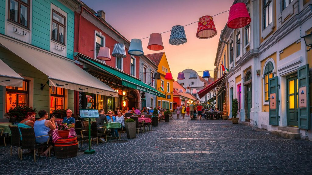 Macaristan'ın Masalsı Köyü Szentendre Gezi Rehberi