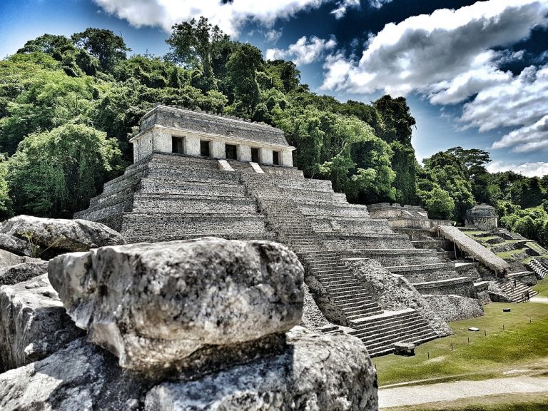 Mayalar Kimdir? | Kayıp Bilgelik Mayalar'ın En Güzel 10 Antik Kenti