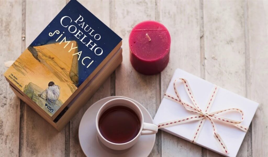 Yaz Tatili Romanları | Mutlaka Okumanız Gereken 20 Roman Yaz Tatili Romanları | Paulo Coelho - Simyacı