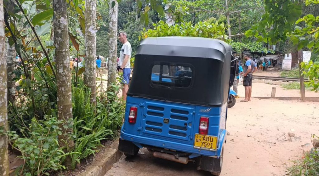 Tuk Tuk ile Seyahat | Sri Lanka Ulaşım Rehberi 
