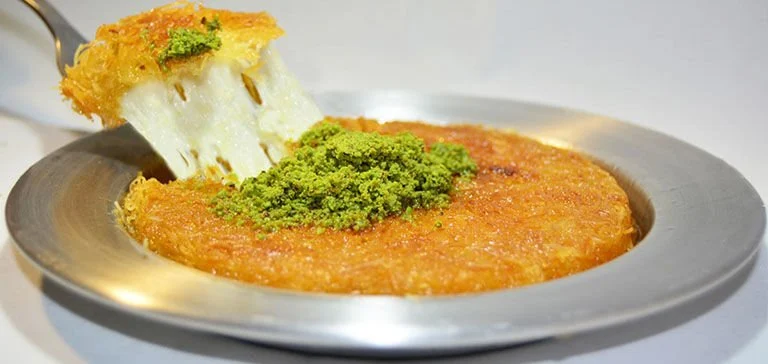 Hatay Künefesi'nin Hikayesi | As Bayrakları ! Dünyanın En İyi Tatlısı Seçildi Hatay Künefesi'nin Hikayesi