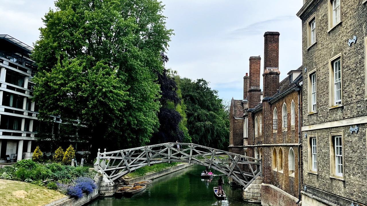 Cambridge Gezi Rehberi - Mathematical Bridge